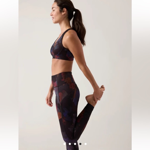 Athleta Pants - [NWT] Athleta Rainier Tight Night Bloom Black